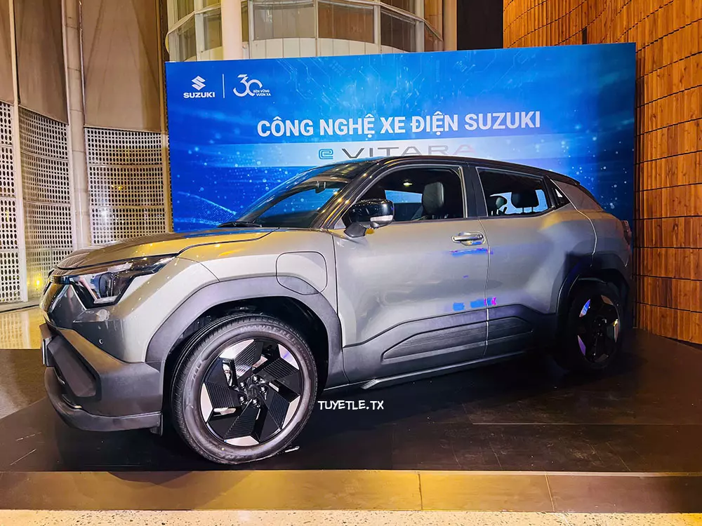 Suzuki e Vitara bất ngờ xuất hiện ở Việt Nam: Đối thủ đáng gờm của VinFast VF 6 lộ diện?
