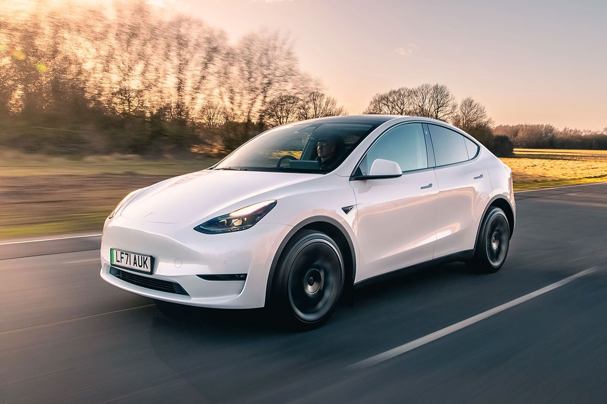 Tesla giảm giá mạnh tay – Model 3 và Model Y giờ đây "dễ chạm tay" hơn bao giờ hết!