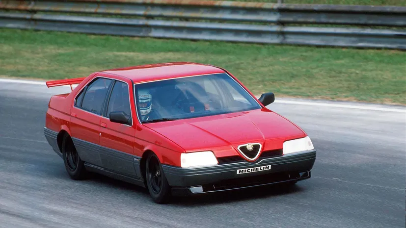 Alfa Romeo 164 Procar – Sedan gia đình gắn động cơ F1