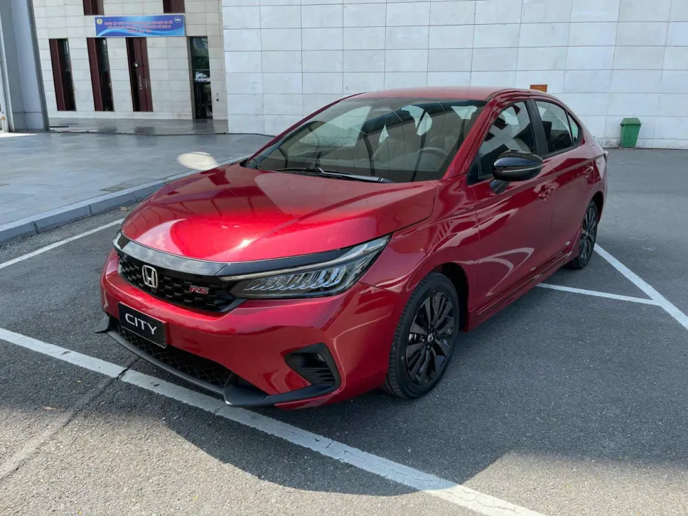 Giá xe Honda City chi tiết và khuyến mãi mới nhất 2025