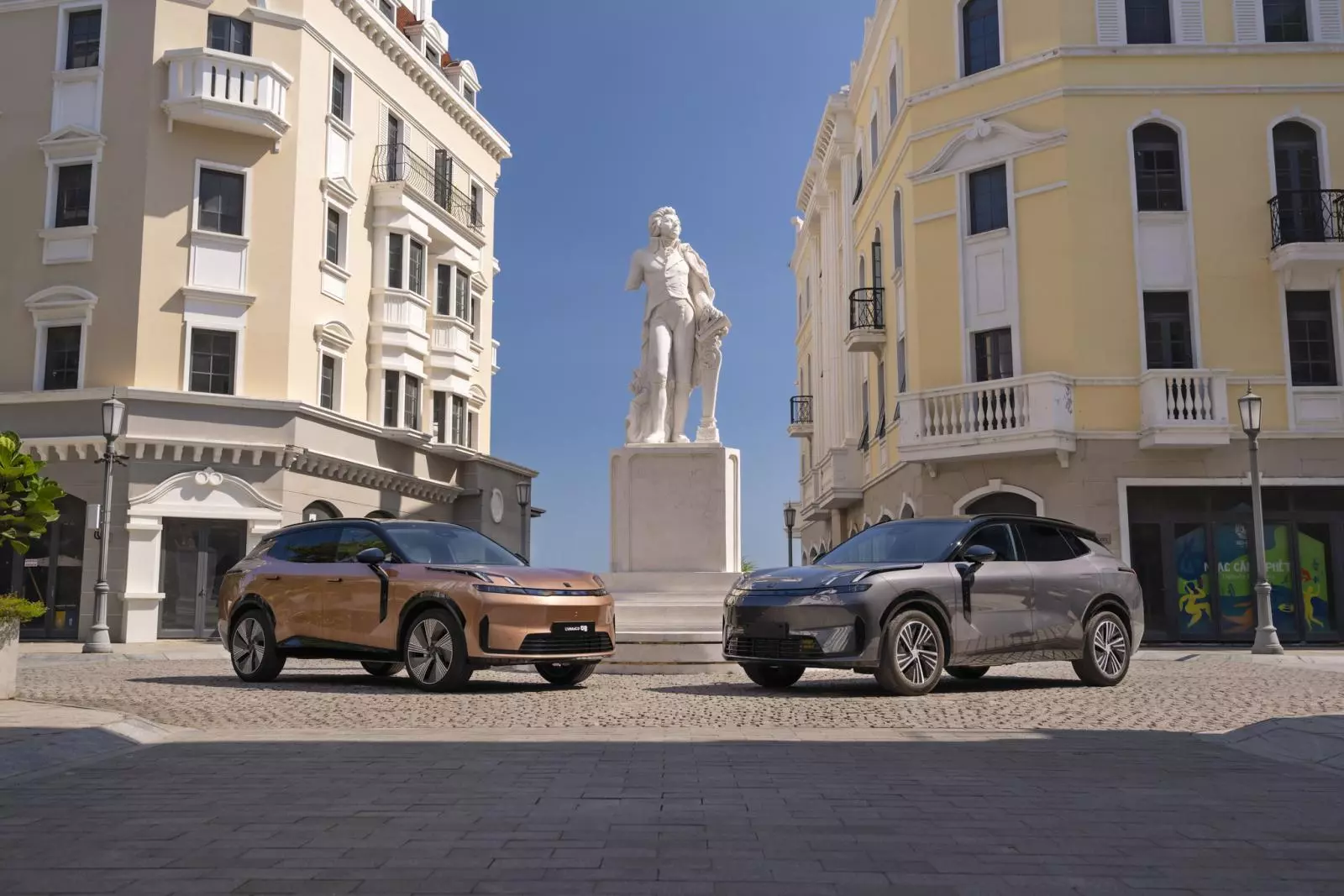 Lynk & Co 08 ra mắt Việt Nam.