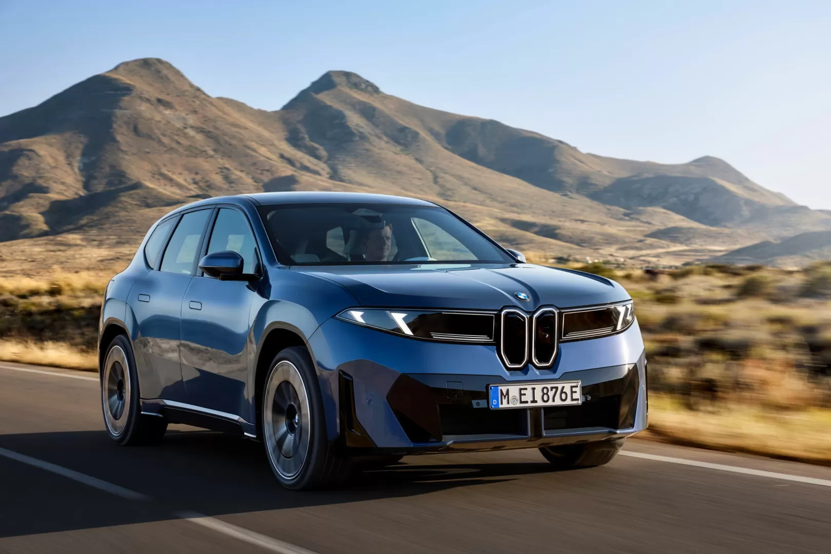 BMW iX3 Đi Xa Hơn 1.000km Chỉ Với Một Lần Sạc Trong Thử Nghiệm