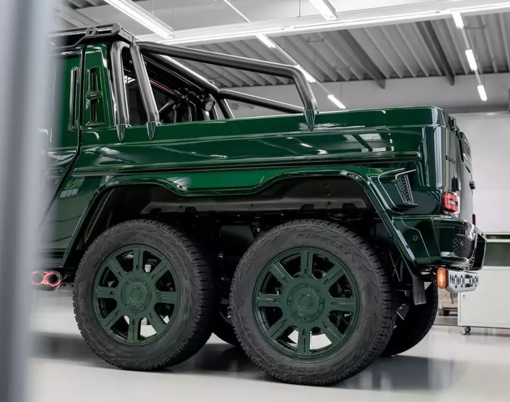Brabus XLP 800 6x6: "Cá sấu 6 bánh" độc nhất vô nhị đổ bộ Việt Nam