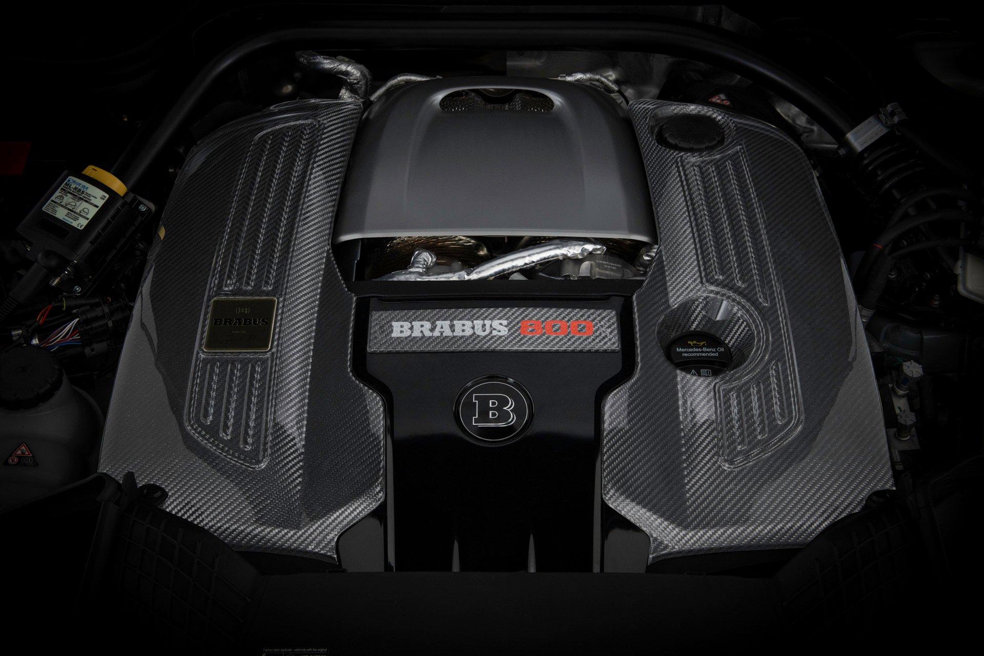 Brabus XLP 800 6x6: "Cá sấu 6 bánh" độc nhất vô nhị đổ bộ Việt Nam