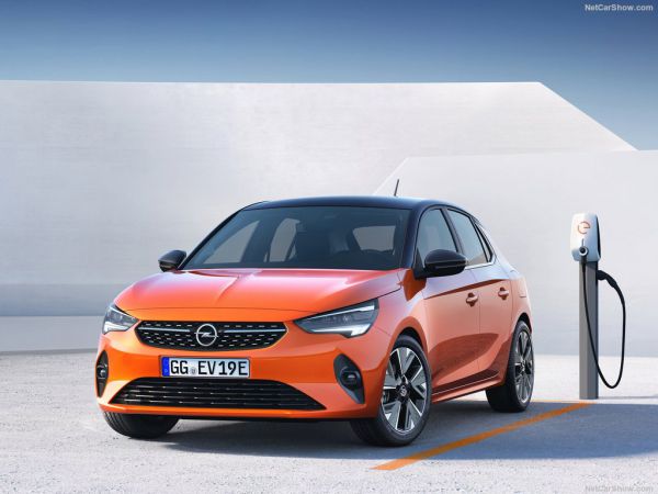 Các Hãng Xe Ô Tô Của Đức: Đẳng Cấp, Lịch Sử & Cuộc Đua Tam Mã