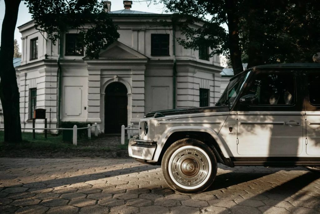 Chiêm ngưỡng Mercedes G63 "Himalaya" SUV 45 tỷ dát kim cương độc nhất