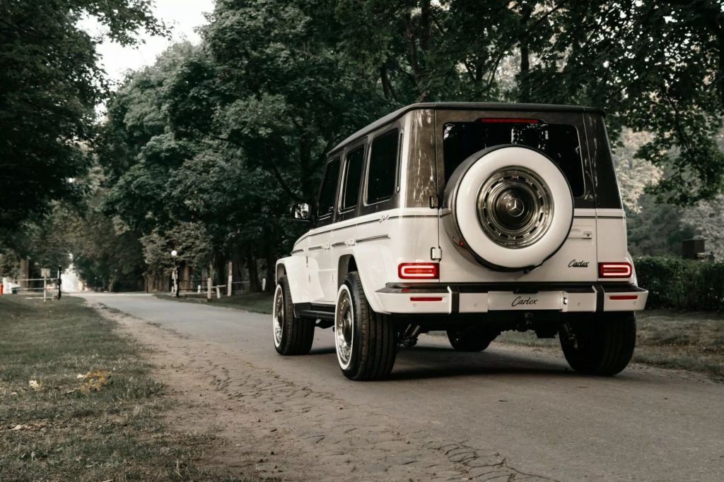 Chiêm ngưỡng Mercedes G63 "Himalaya" SUV 45 tỷ dát kim cương độc nhất