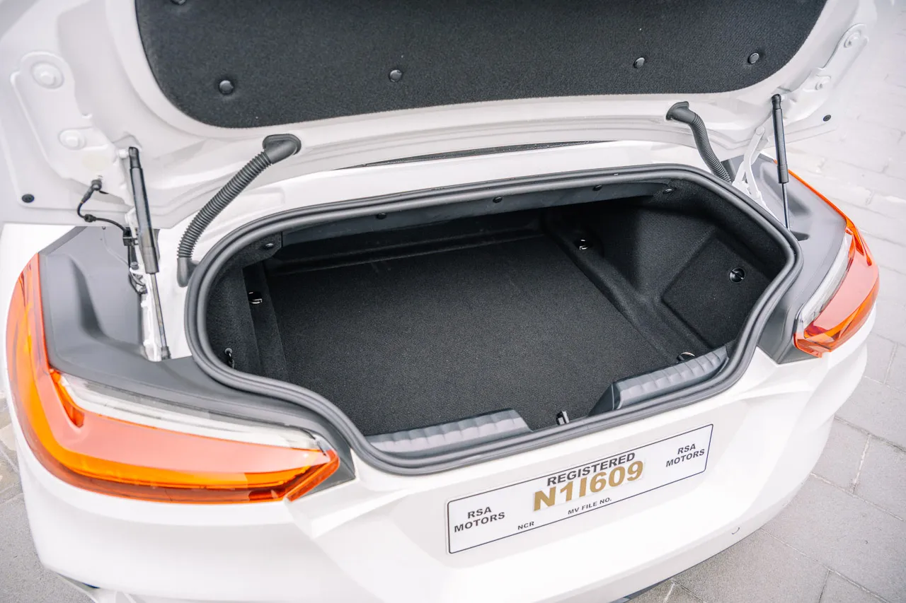 Đánh giá | BMW Z4 sDrive20i M Sport: Quý ông lịch lãm hay mãnh thú huyền thoại ?