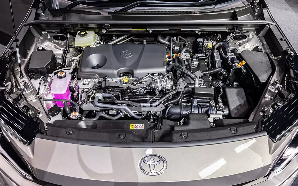 Đánh Giá Toyota RAV4 2026: Vua SUV Trở Lại, Lợi Hại Hơn Xưa?