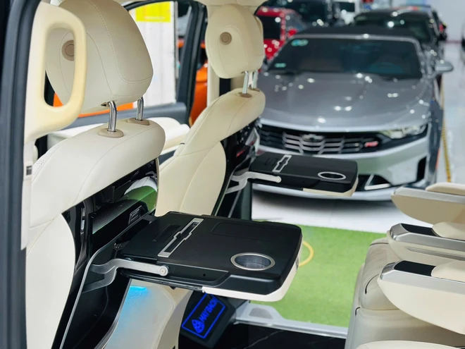 Giá chưa đến 1 tỷ, chiếc Mercedes-Benz này rộng rãi như Carnival, có treo thích ứng nhưng chạy 'không tốn một giọt xăng'