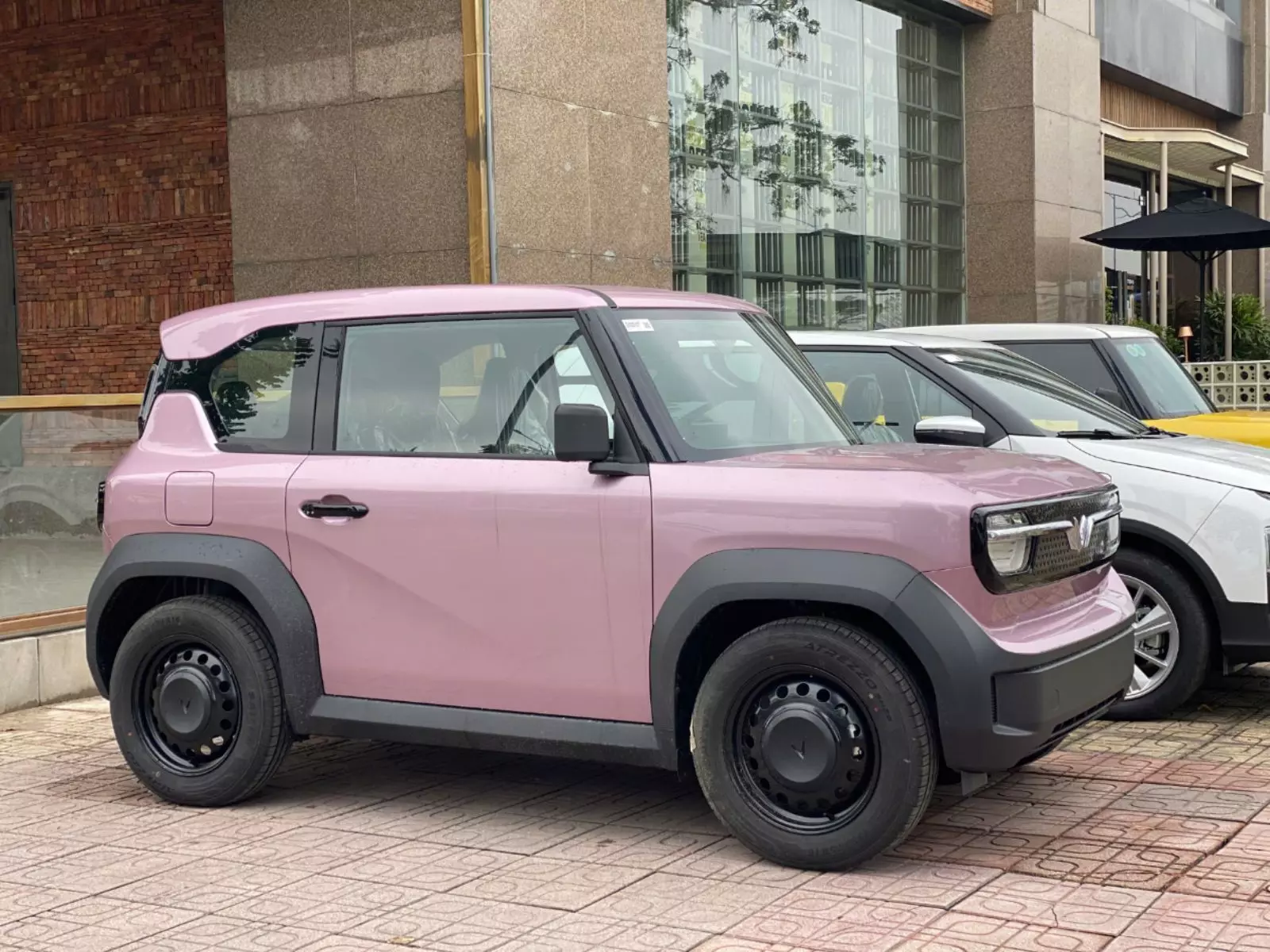 Giá Xe Hơi VinFast VF 3 Tháng 10/2025 & Lăn Bánh Mới Nhất 