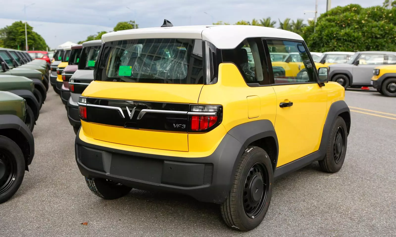 Giá Xe Hơi VinFast VF 3 Tháng 10/2025 & Lăn Bánh Mới Nhất 