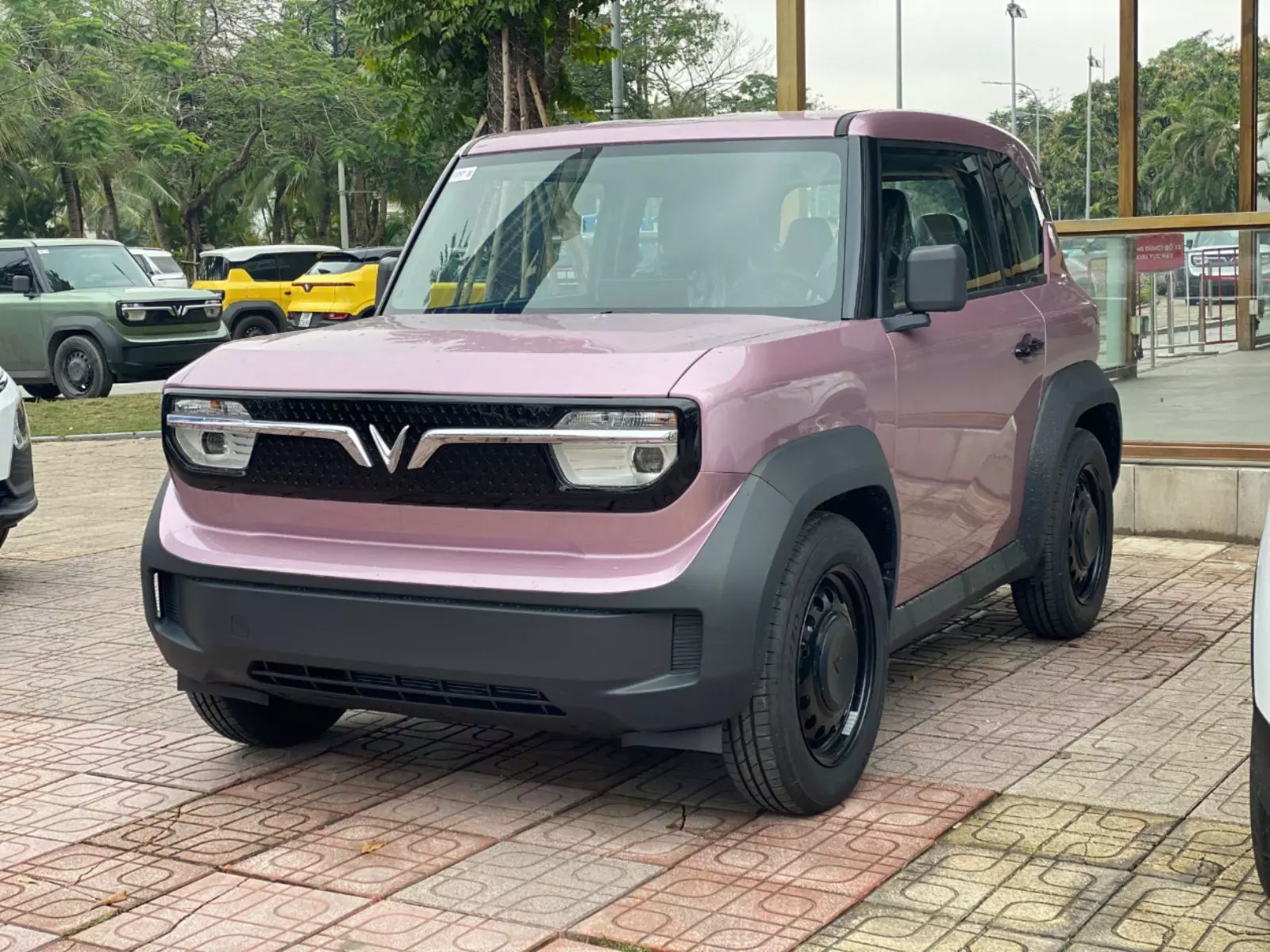 Giá Xe Hơi VinFast VF 3 Tháng 10/2025 & Lăn Bánh Mới Nhất 