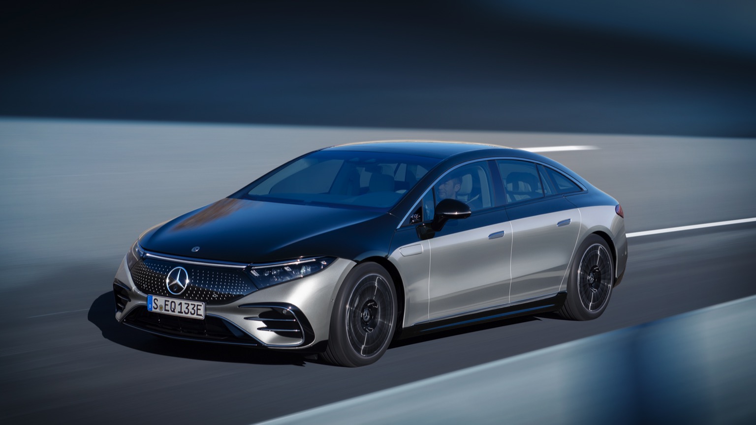 Giải Mã Xe Điện Mất Giá: Cú Sốc Cho Người Mua?