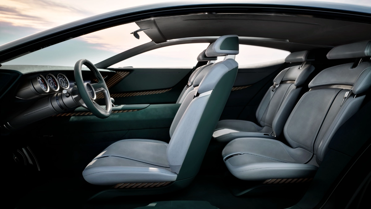 JMS 2025: Mazda quay trở lại với động cơ quay với mẫu concept Vision X-Coupe