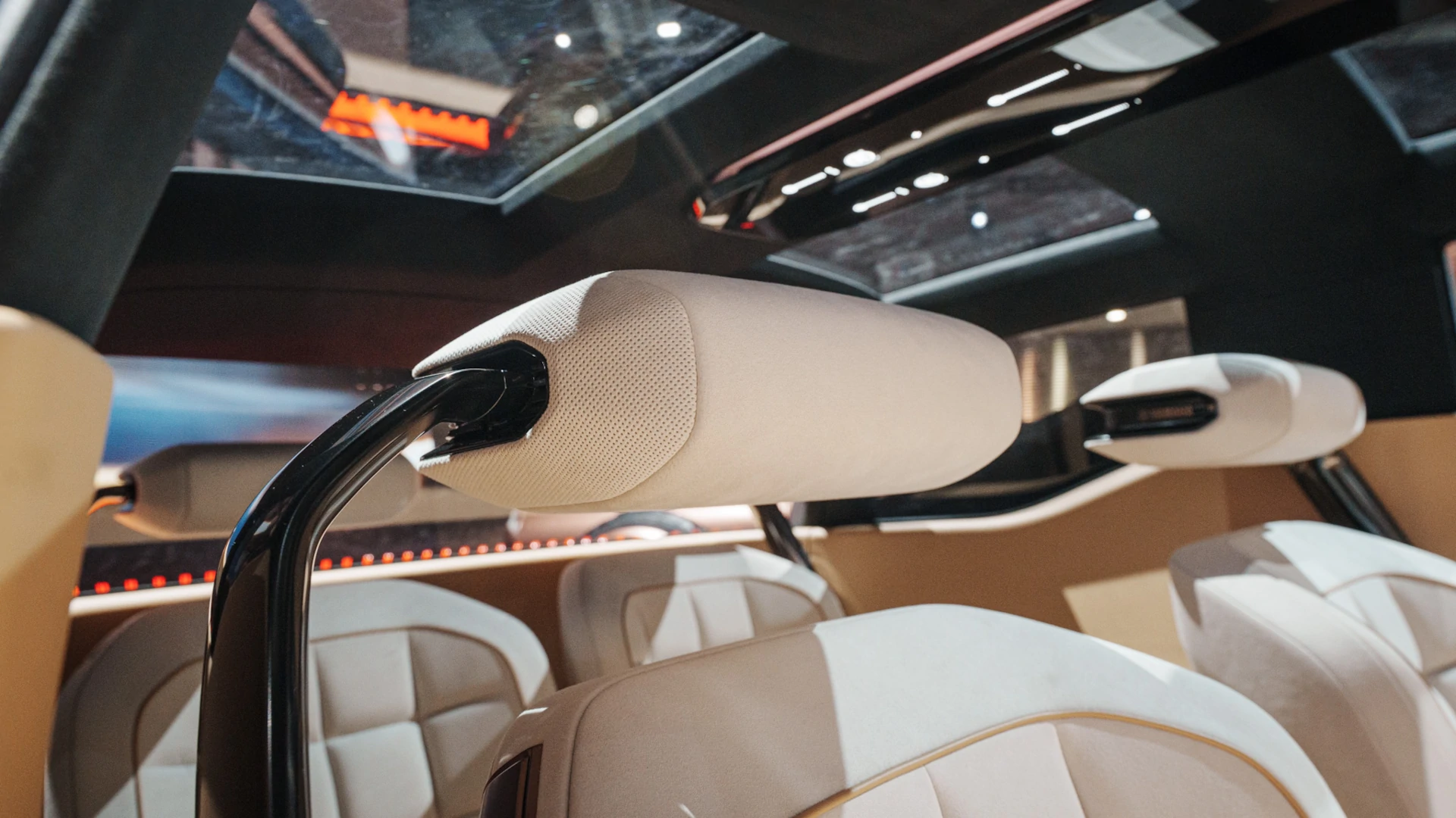 JMS 2025: Mitsubishi Elevance Concept - SUV điện sang trọng, sẵn sàng cho mọi phiêu lưu