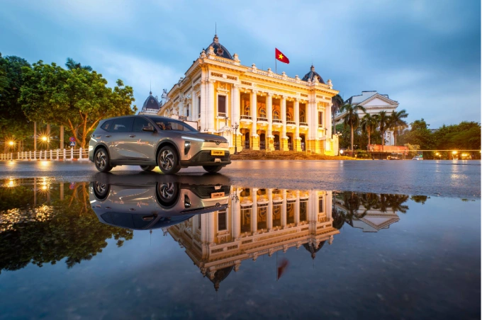 Limo Green gia nhập đội taxi điện Xanh SM: Dịch vụ Limo 7 chỗ 5 sao