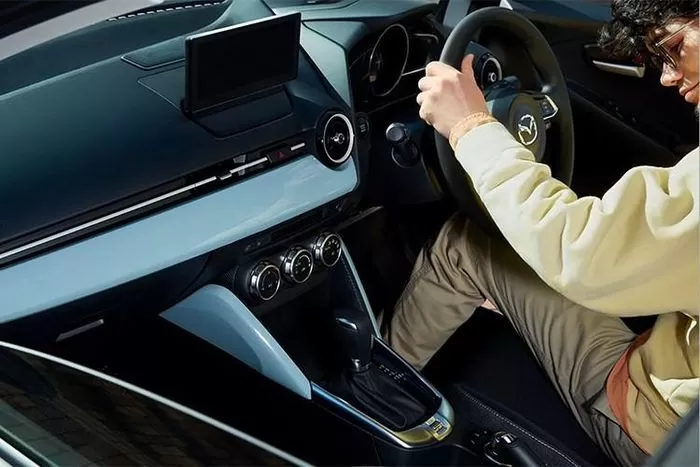 Mazda2 2026 Ra Mắt: "Soi" Chi Tiết Nâng Cấp, Giá Từ 287 Triệu