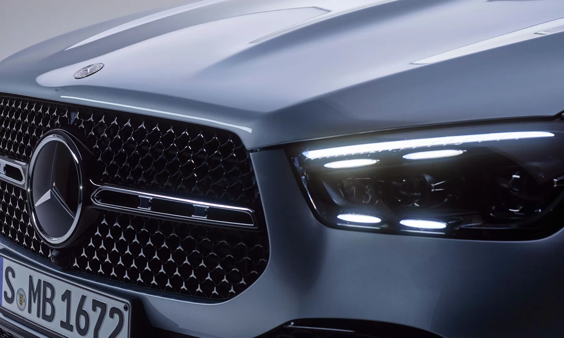  Mercedes Việt Nam Lần Đầu Bán Xe Hybrid Sạc Ngoài, Giá 4,669 Tỷ