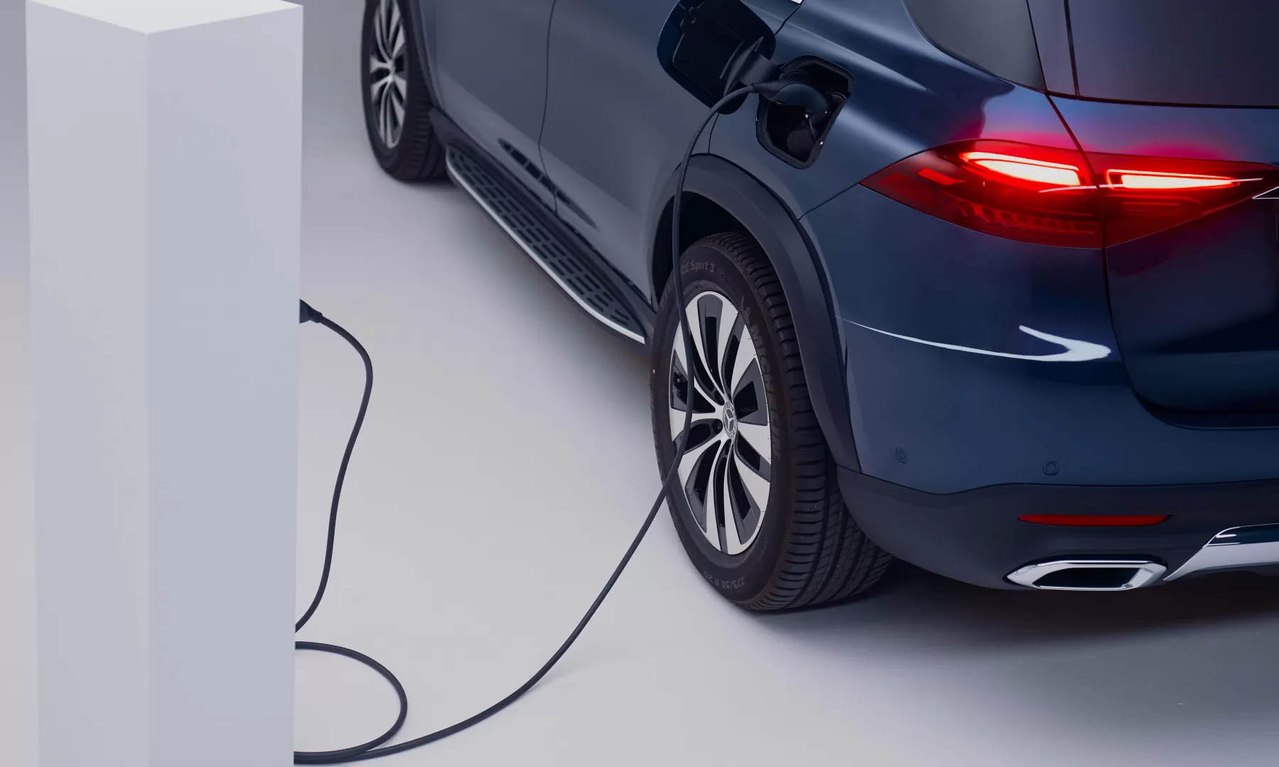  Mercedes Việt Nam Lần Đầu Bán Xe Hybrid Sạc Ngoài, Giá 4,669 Tỷ