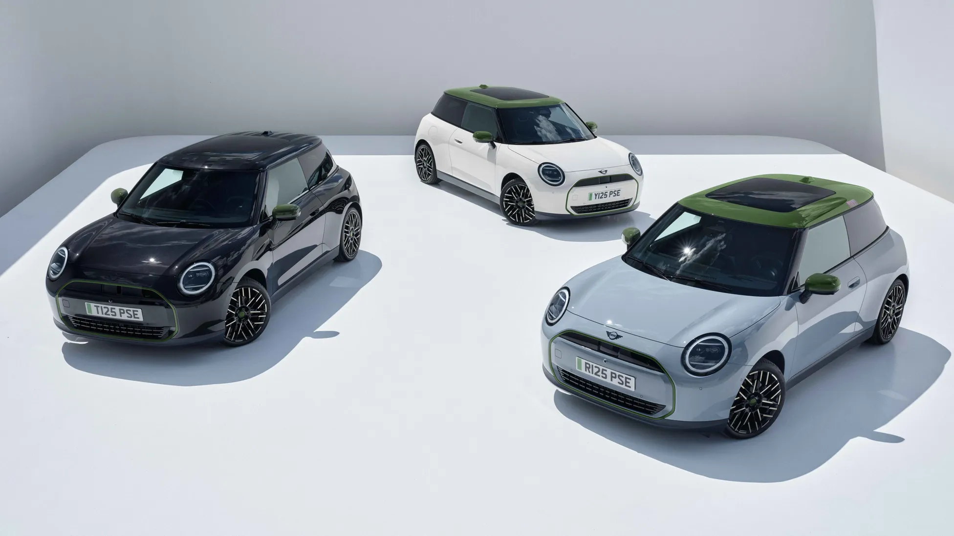 Mini và Paul Smith Tái Hợp: Ra Mắt Phiên Bản Cooper Đặc Biệt Đậm Chất Thời Trang Anh Quốc