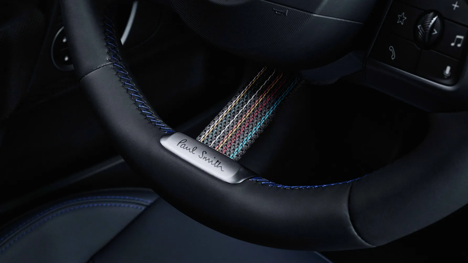 Mini và Paul Smith Tái Hợp: Ra Mắt Phiên Bản Cooper Đặc Biệt Đậm Chất Thời Trang Anh Quốc