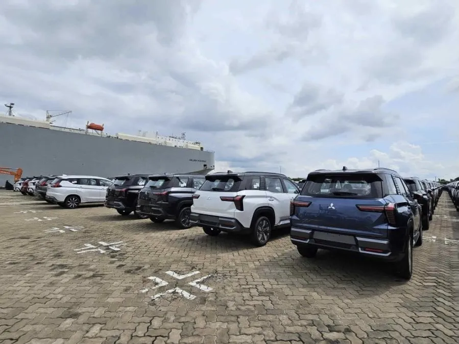 Mitsubishi Destinator: Tân binh phân khúc SUV 7 chỗ đã cập cảng với giá cực ưu đãi