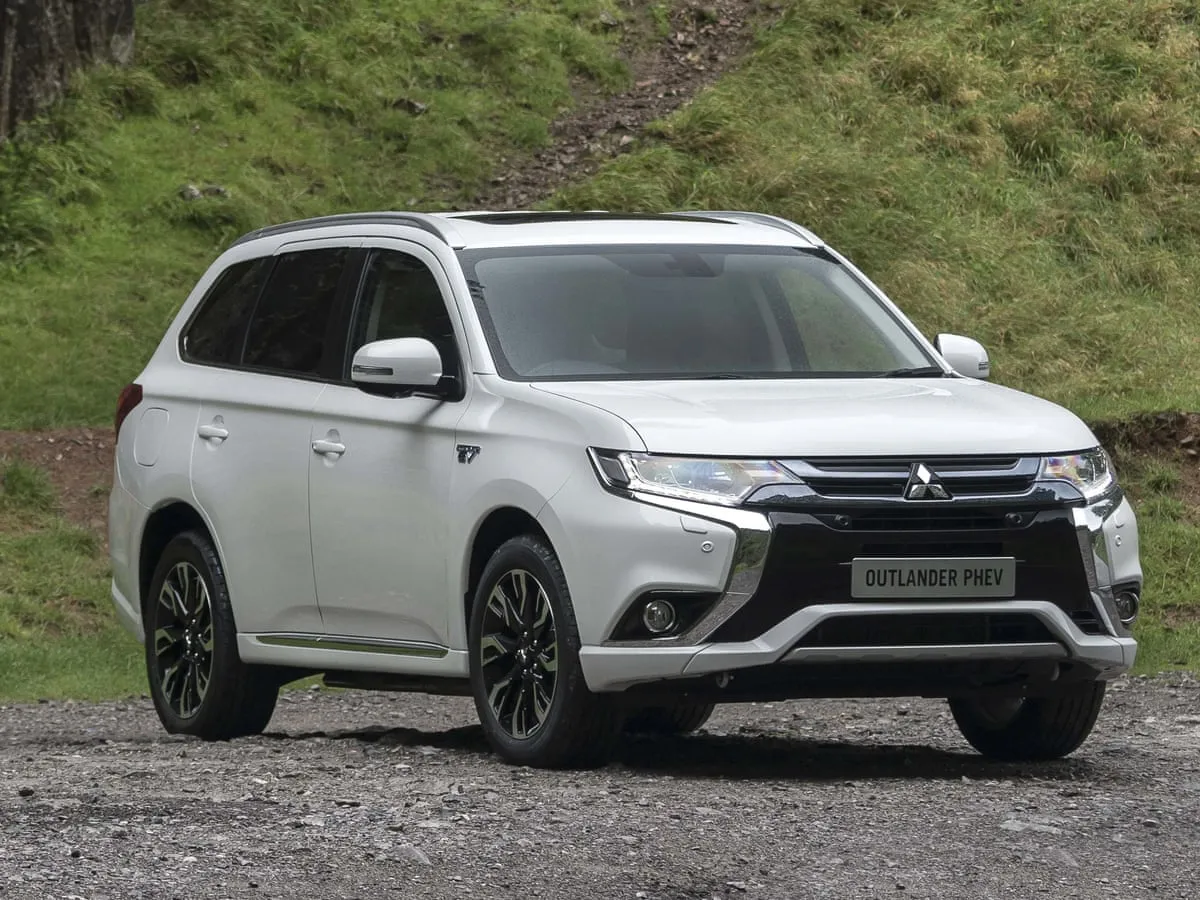 Mitsubishi Outlander PHEV: car review | Motoring | The Guardian