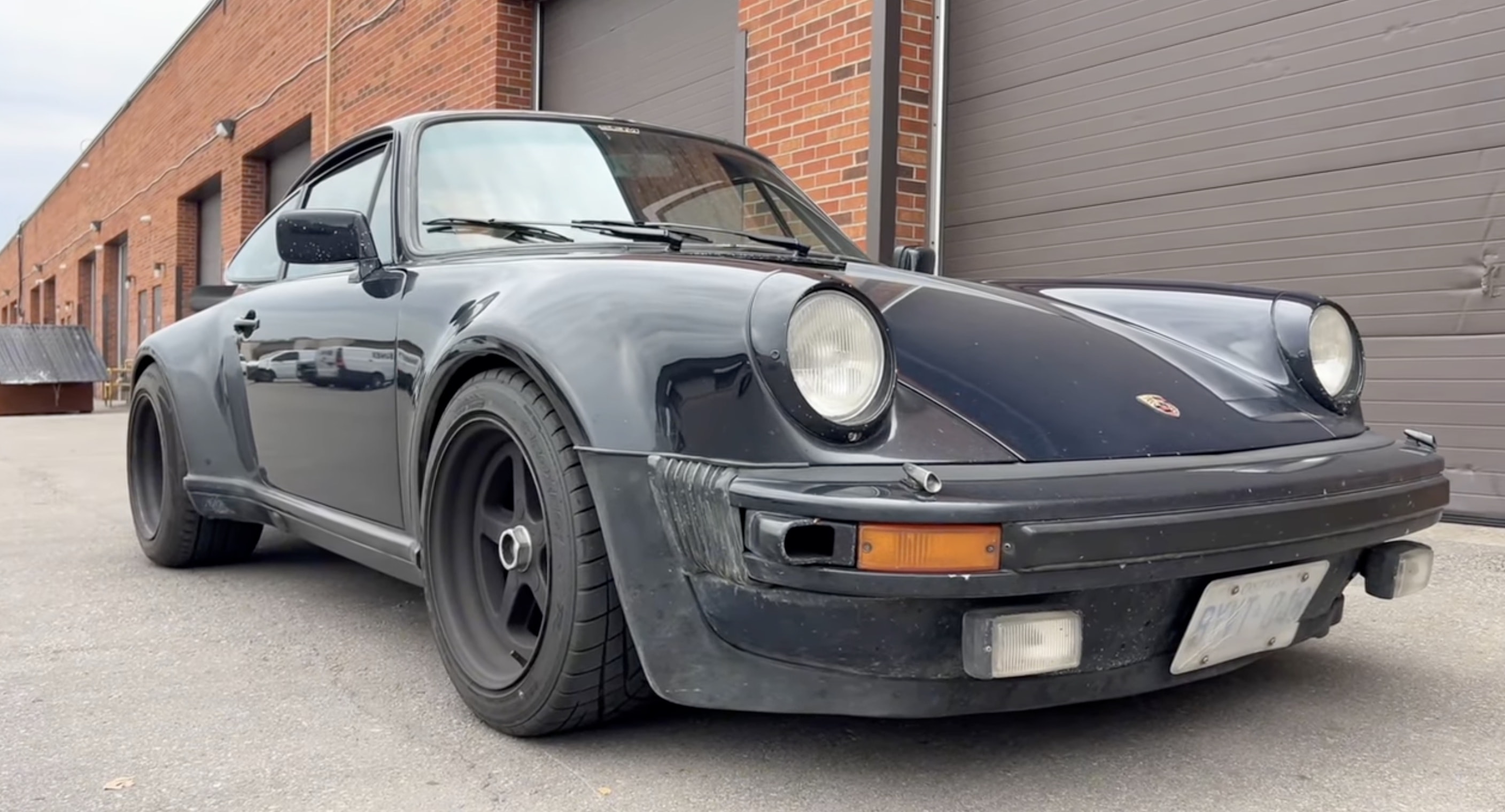 Porsche 911 "Widowmaker" chạy 1,3 triệu km: Lòng trung thành 5 thập kỷ của quý ông Canada