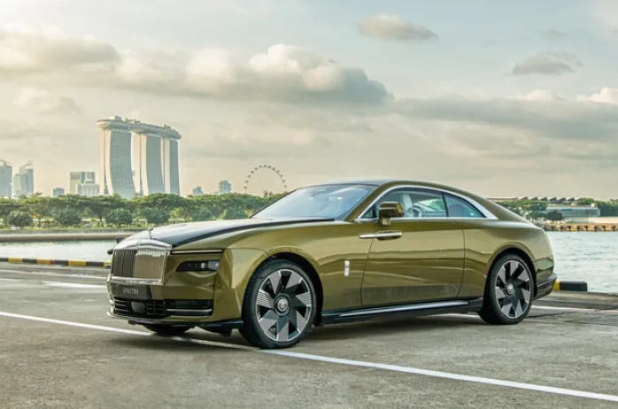 Rolls-Royce tung 'ưu đãi' cho spectre - nước cờ marketing tinh tế hay lời thú nhận bất đắc dĩ trước bão giảm giá xe điện ?