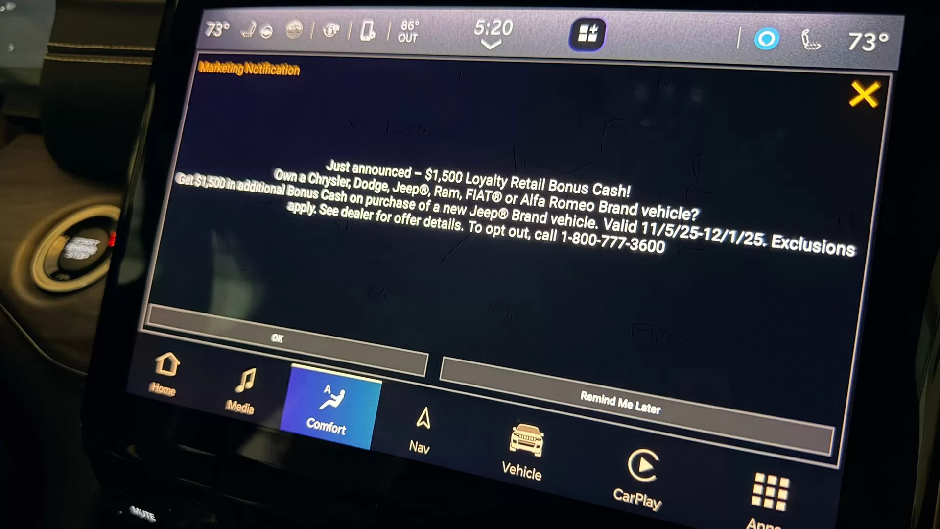 Stellantis "Spam" Quảng Cáo Giảm Giá Xe Mới Lên Màn Hình Chủ Xe