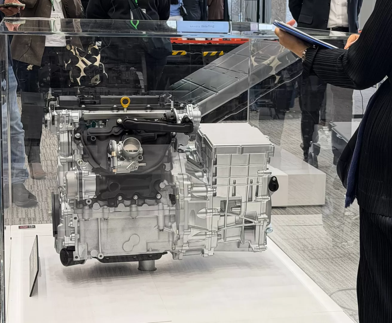 Sự trở lại của những 'gã khổng lồ': Toyota, Honda và cuộc phục hưng động cơ đốt trong