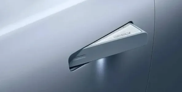 'Tay nắm cửa ẩn' của xe hiện đại và cuộc đua tìm kiếm sự cân bằng giữa thẩm mỹ và an toàn sinh mạng