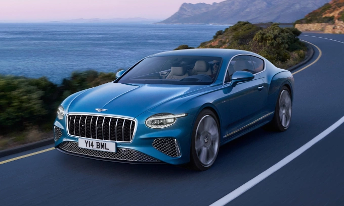 Thị trường oto tháng 11: 'Bão' xe nhập khẩu đổ bộ, từ Forester thế hệ mới đến siêu sang Bentley hybrid