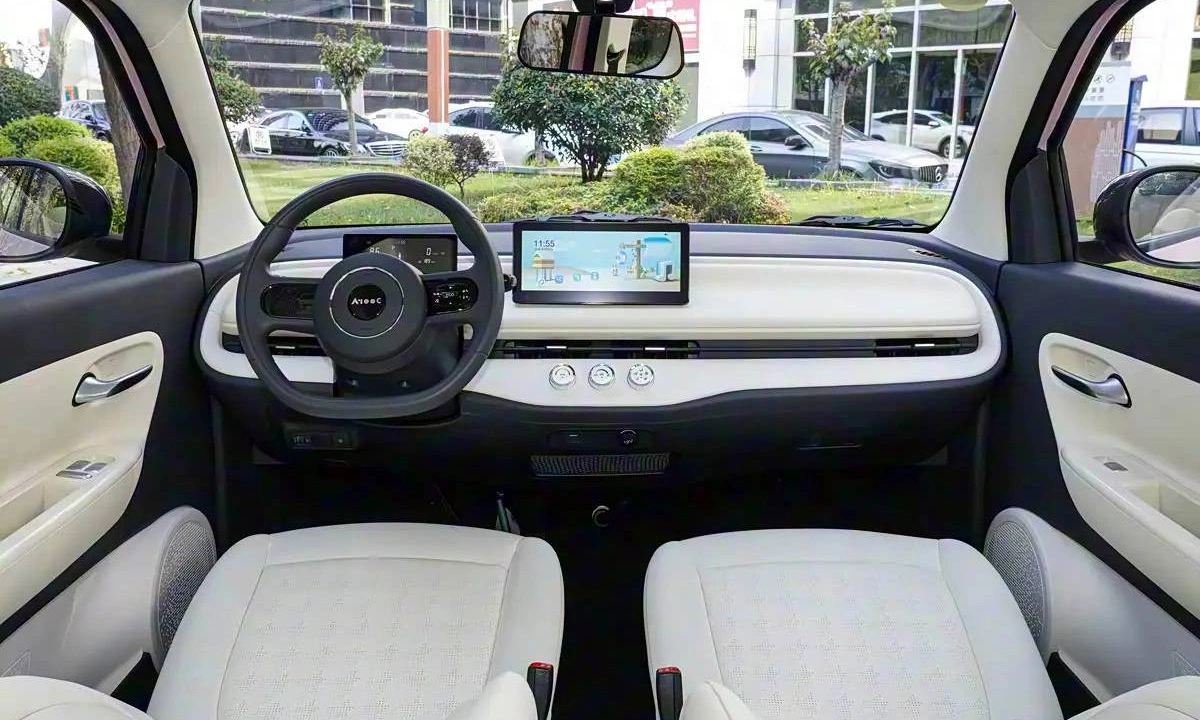 Wuling ra mắt xe điện mini mới giá hơn 5.500 USD